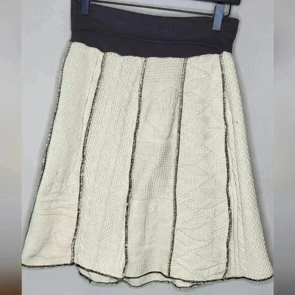 Green 3 Textured Natural Cotton Skirt NWT New Size Small - Picture 2 of 14